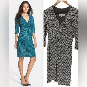 Donna Ricco NY V Neck Empire Waist Sheath Dress Black White Print Women’s Size 6